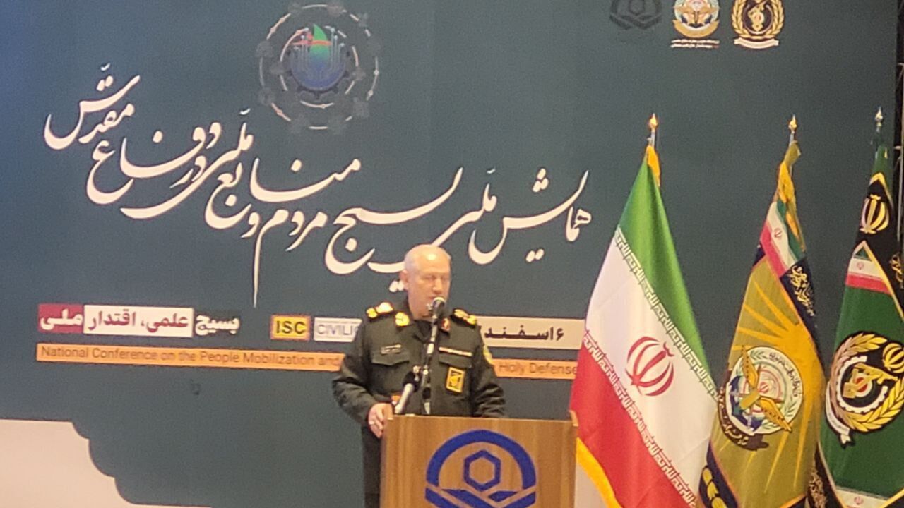 اللواء صفوي: علينا أن نقف أمام الحرب الاقتصادية والإعلامية والافتراضية للعدو