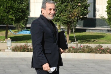 وزير الخارجية الإيراني سيزور باكستان