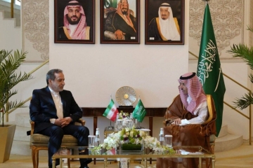 وزير الخارجية الايراني يجري مباحثات مع نظيره السعودي