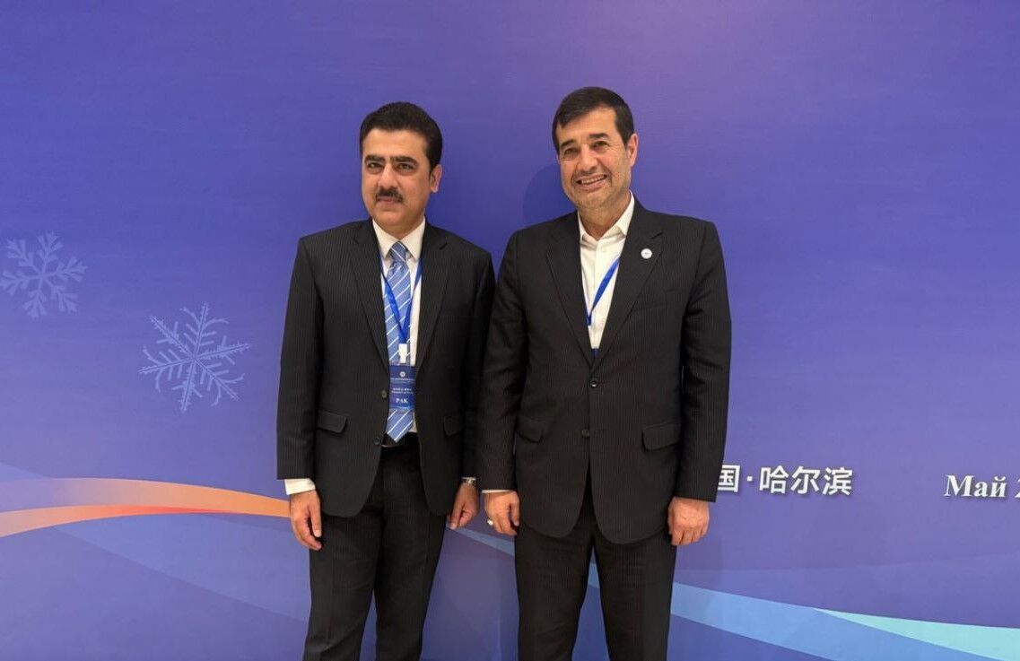 وزيرا الرياضة الايراني والباكستاني يعلنان عن الاستعداد لتطوير التعاون الرياضي الثنائي