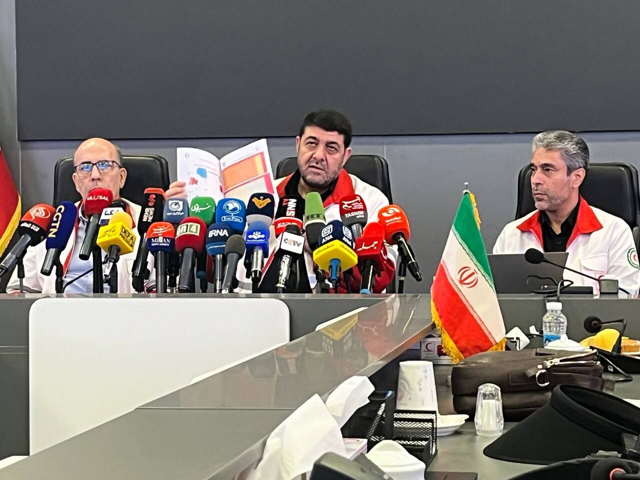 كوليوند: استشهاد عمال الإغاثة؛ یکشف عن انتهاك حقوق الإنسان